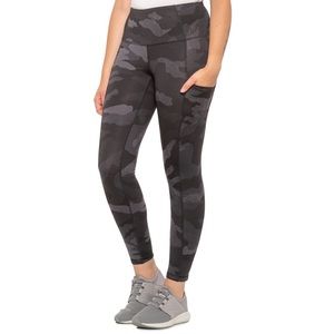 THE NORTH FACE Motivation High Rise Camo Leggings